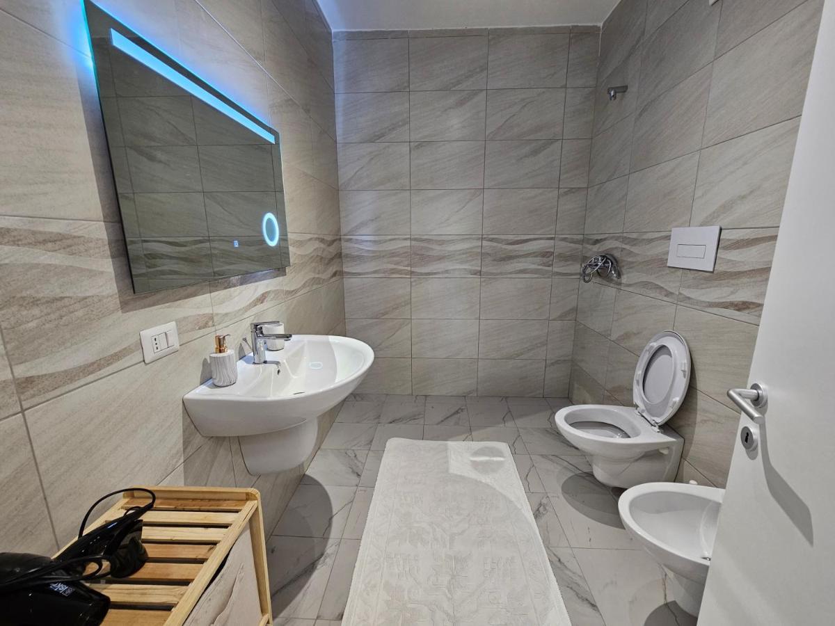Tower Bridge Apartment Tirana Exterior foto