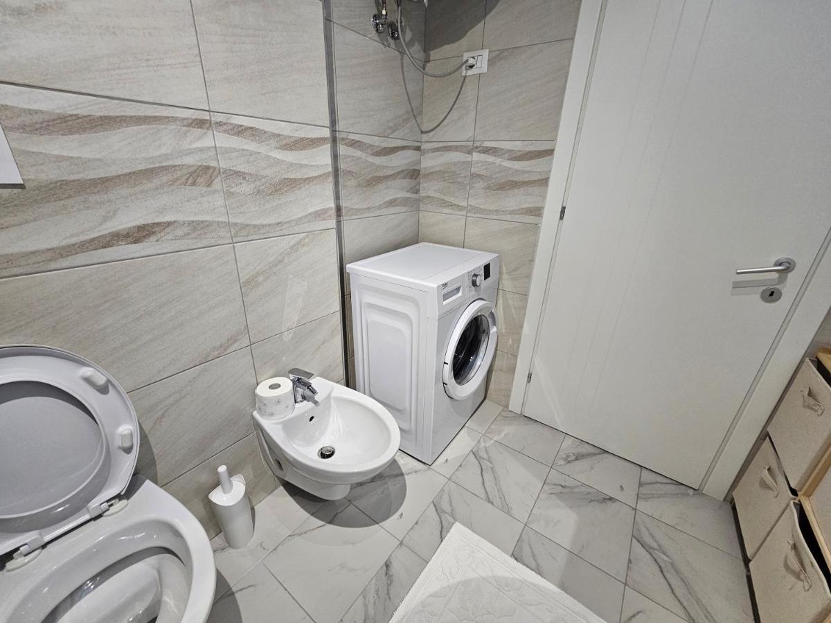 Tower Bridge Apartment Tirana Exterior foto