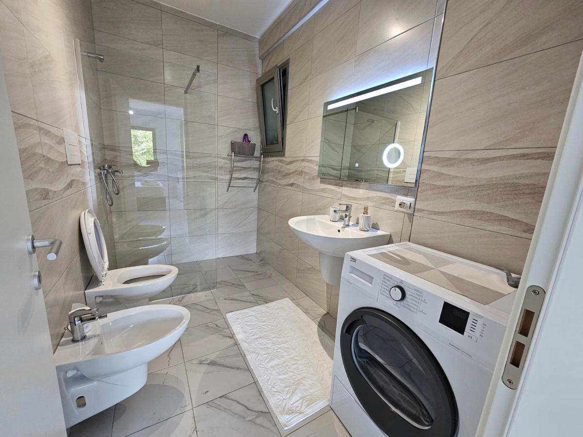 Tower Bridge Apartment Tirana Exterior foto